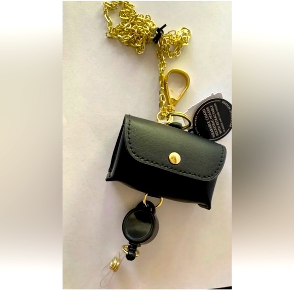 Bath & Body Works Black pouch Wearable ID Keyring Lanyard Pocketbac Holder chain - Picture 4 of 4